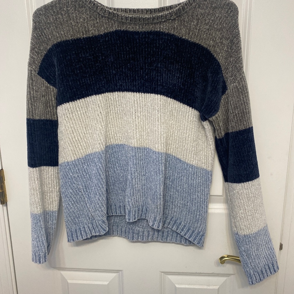strip sweater